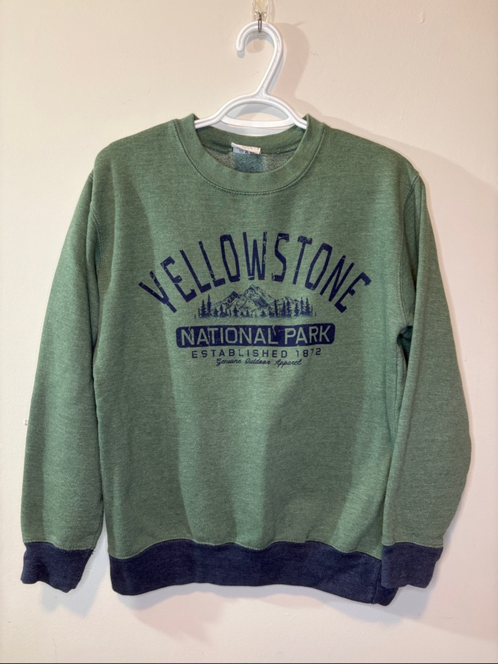 Vintage Yellowstone National Park Two Tone Contrast Trim Crewneck Sweatshirt VTG